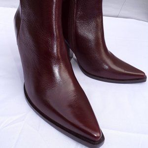 NWOT! JEFFREY CAMPBELL WINE COLOR ANKLE BOOTS SZ 8
